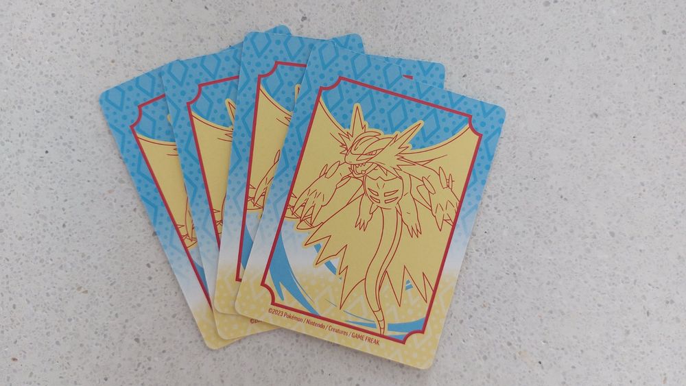 x4 Roaring Moon Pokémon Paradox Rift Etb dividers (Neu (gemäss ...