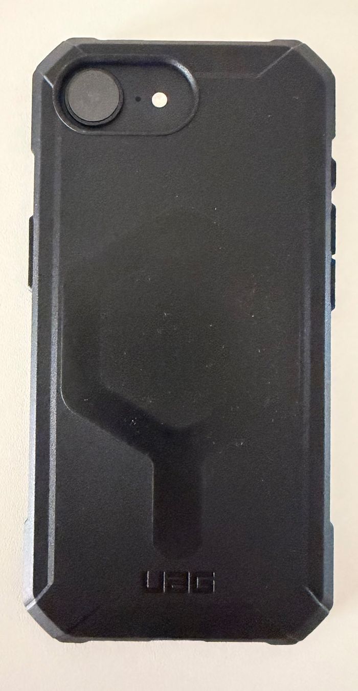 Apple Telefoni cellulari / Smartphones: Apple iPhone 16e 128GB noir comme neuf – Usato da Gryon venduto da Hamynos 4