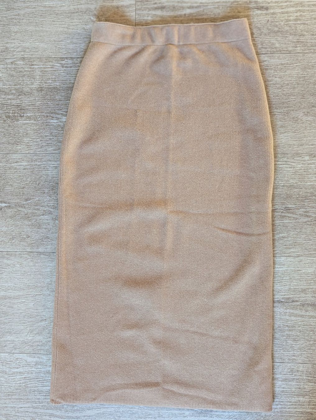 Gonne: Aritzia Babaton wool knitted skirt – Nuovo (secondo la descrizione) da Altendorf venduto da jak_lkk8 4