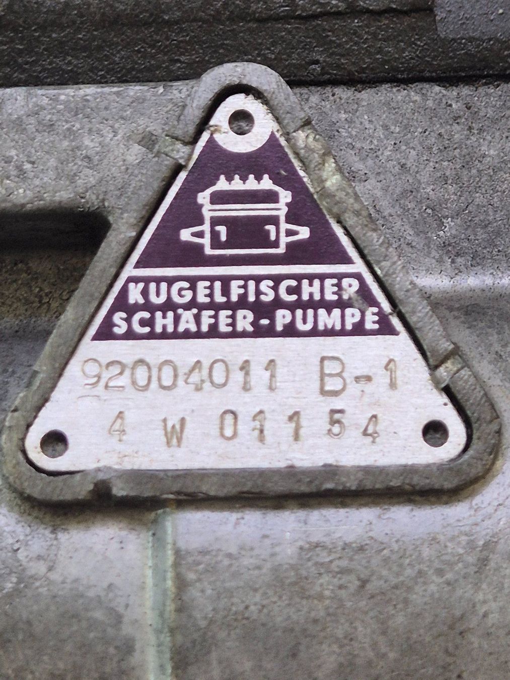 BMW Motoren: Kugelfischer Einspritzpumpe BMW 2002 – Gebraucht aus Bremgarten AG von Osella5 4