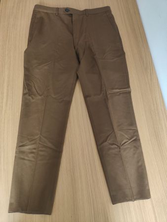 Hugo Boss Hose aus Schurwolle, 48
