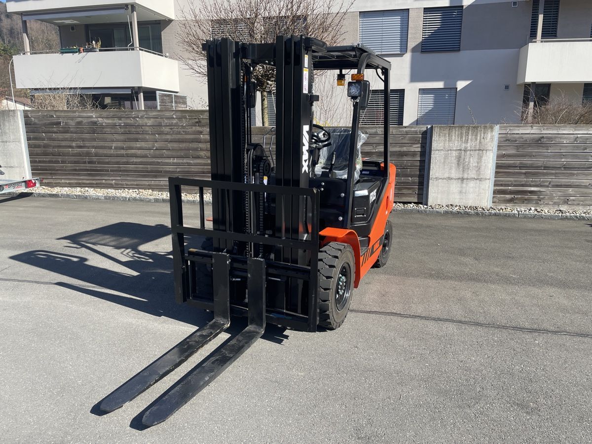 Diesel Carrelli elevatori e a forche: 2.5t Diesel Stapler mit Yanmar Motor – Nuovo (secondo la descrizione) da Malters venduto da cha_cy92 7