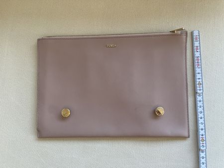 Schicke Furla Clutch, Puderrosa, Leder