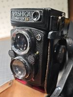 Wunderschöne alte Fotokamera yashika