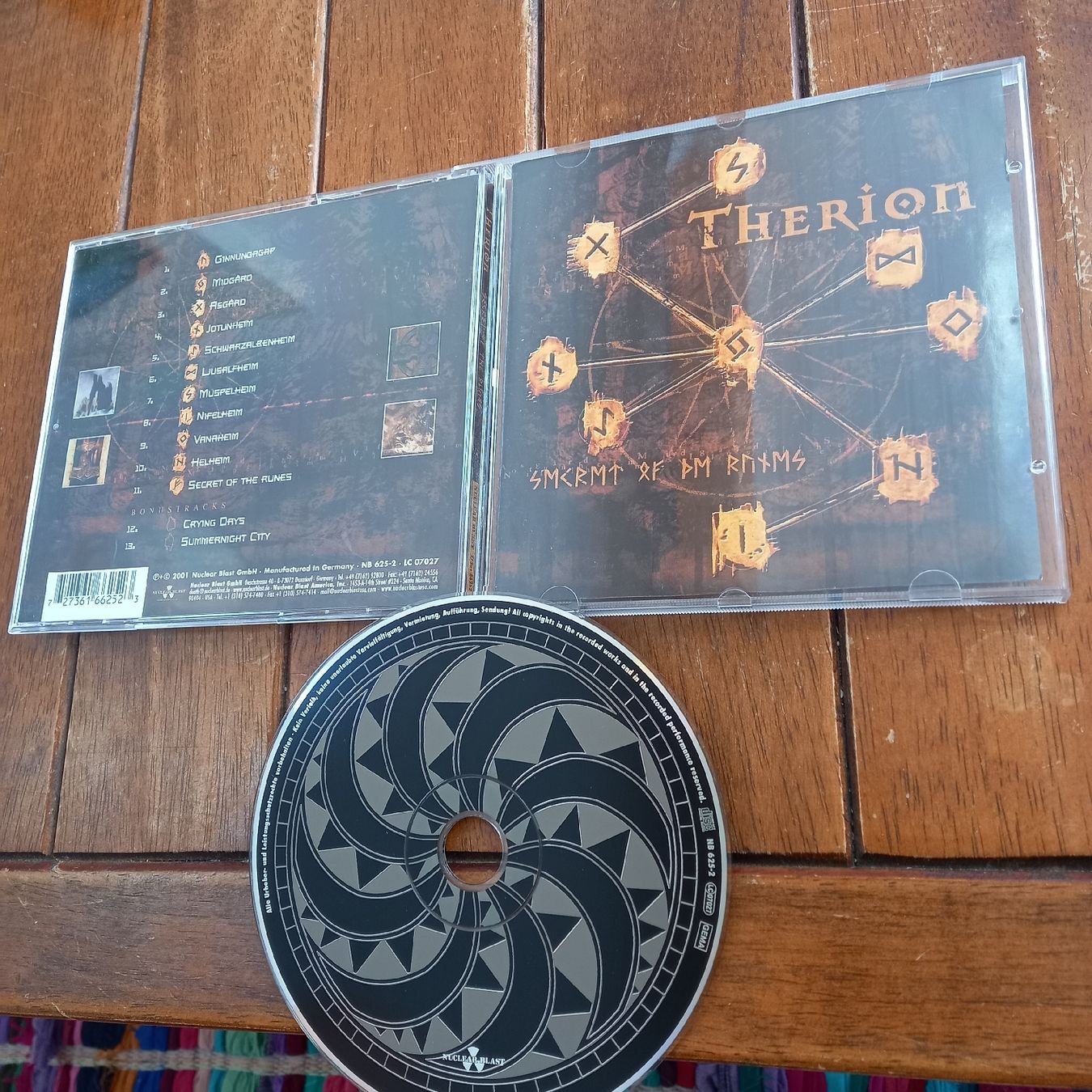 CD: therion  - secret... – Usato da St-Cergue venduto da VeganWarrior