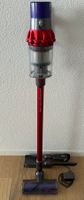 Dyson V10 Motorhead Akku-Staubsauger mit Zubehör
