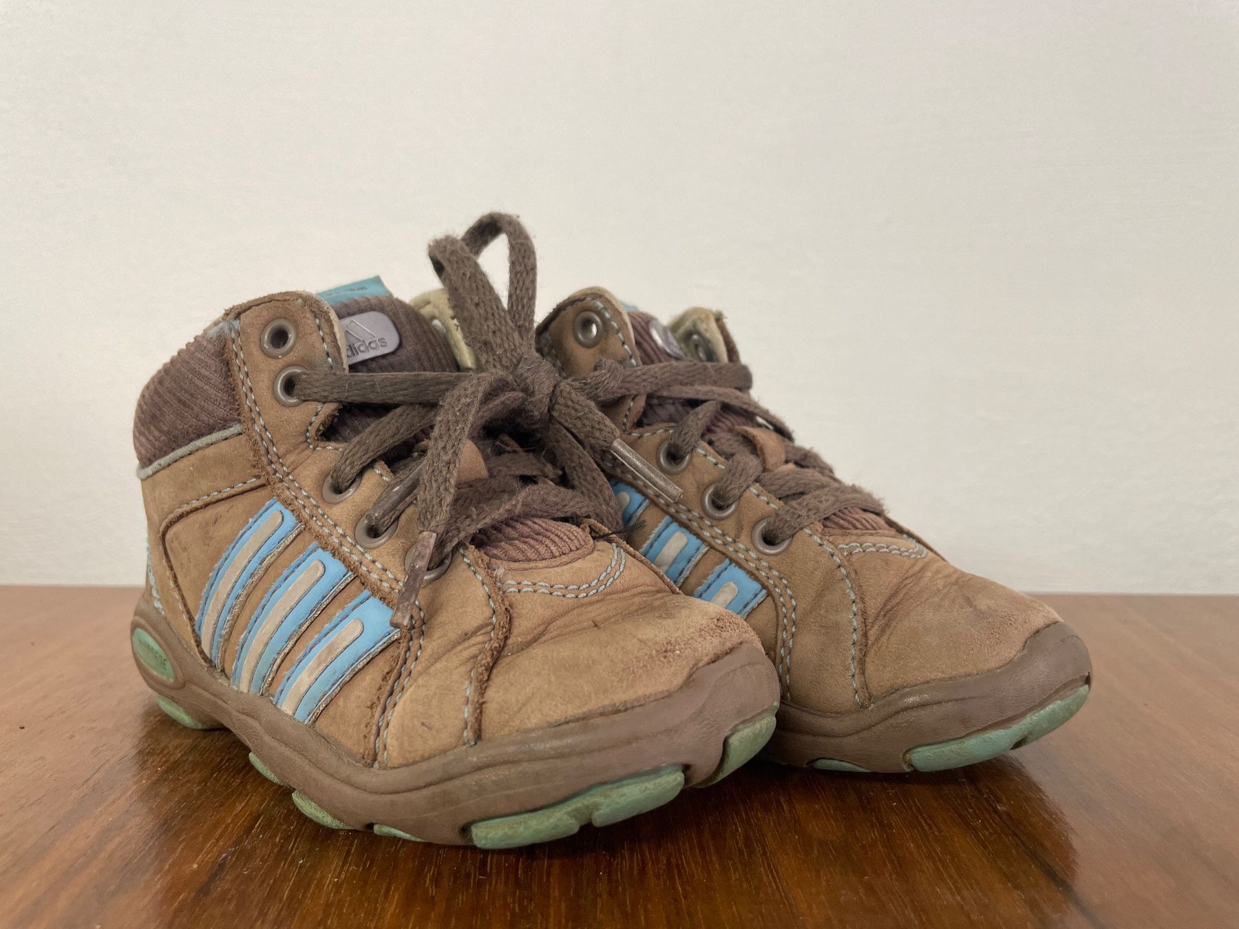 Adidas Scarpe per ragazzi: ADIDAS Flex Outdoorschuhe Gr. 23 – Usato da Frasnacht venduto da GracyStore