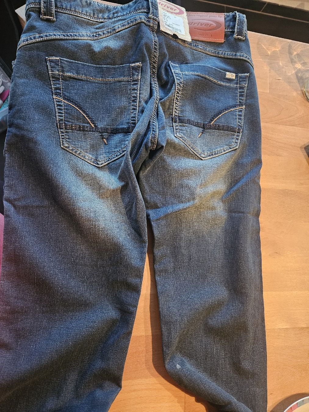 Jeans: Neue Driver Jeans Grösse 32 – Nuovo e nell'imballaggio originale da Spiez venduto da ann_y7bb 3