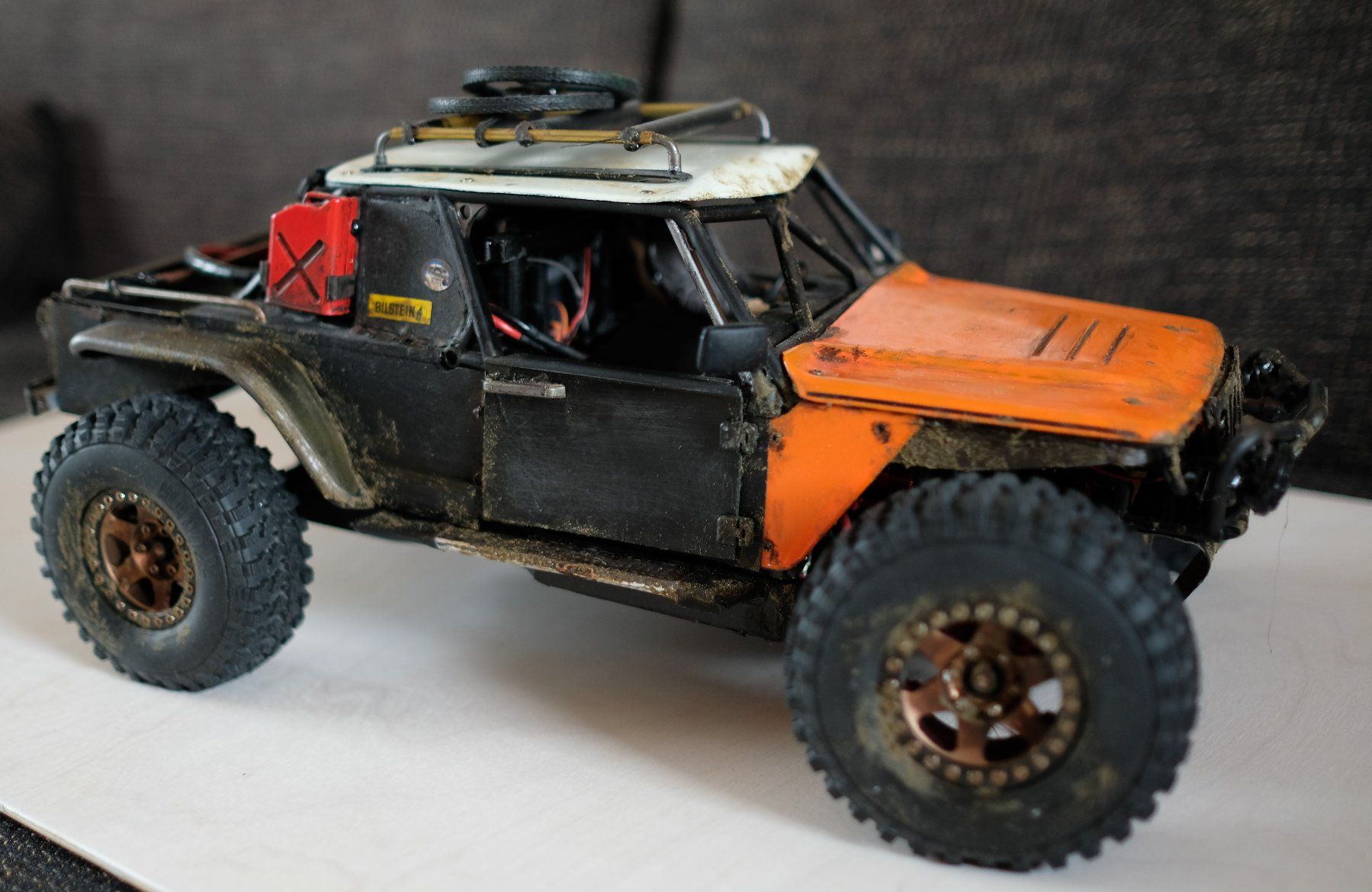 Modellismo RC: Crawler Vaterra Twin Hammer – Usato da Zürich venduto da Tenos 2