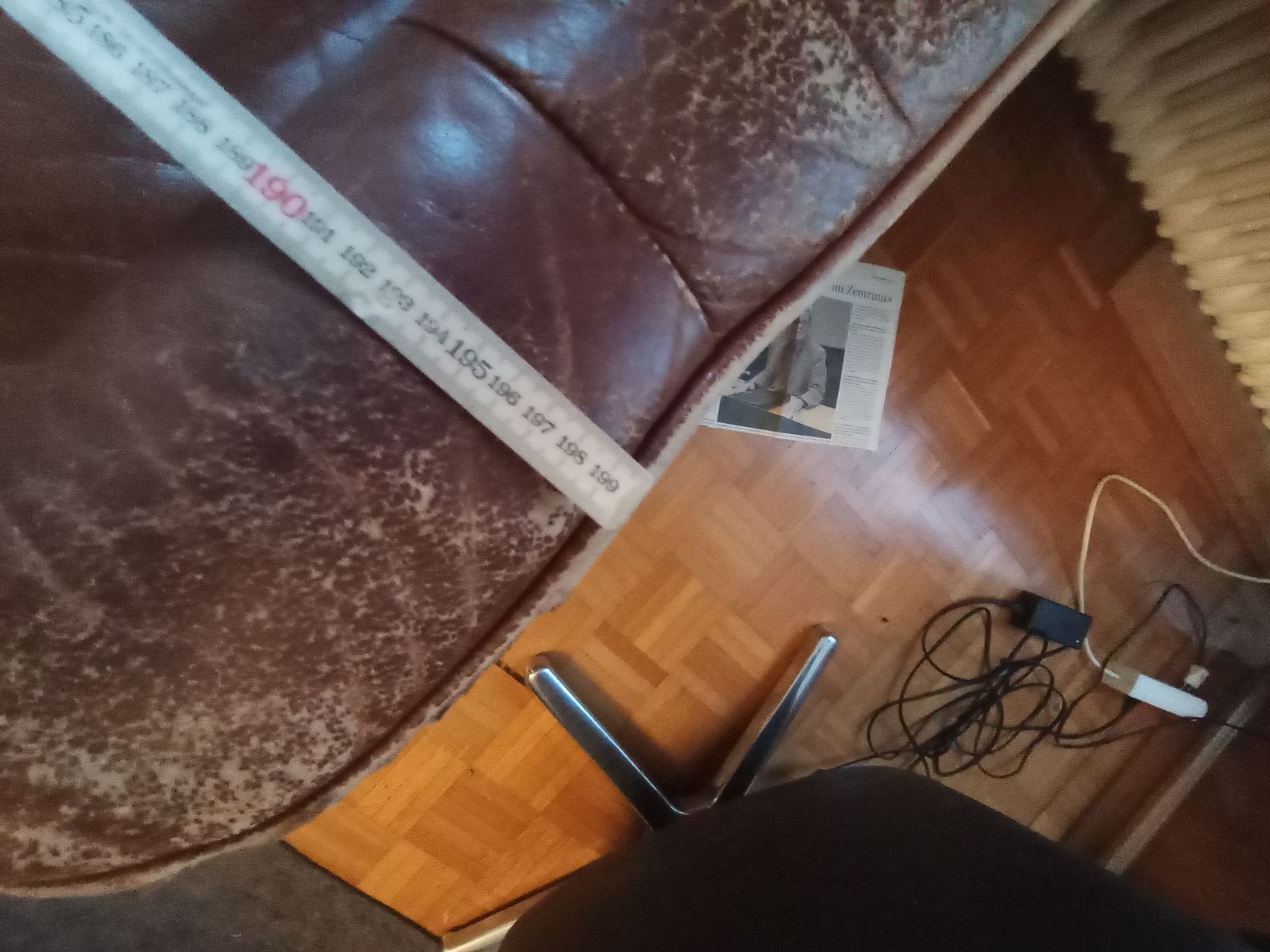 Divani: Ledersofa braun 3-plätzig mit Gebrauchsspuren – Usato da Belp venduto da Guadalupe84 2