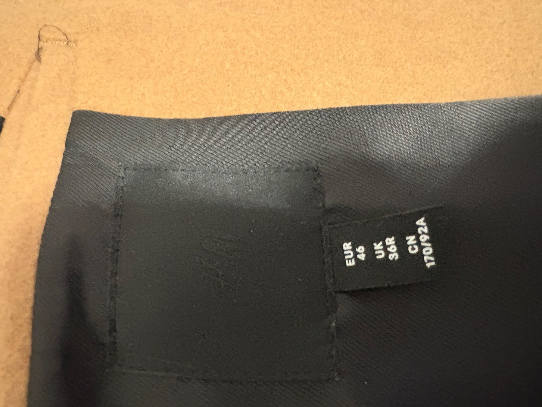 H&M Giacche & Cappotti: Montou homme – Nuovo (secondo la descrizione) da St-Blaise venduto da Hiver-. 2