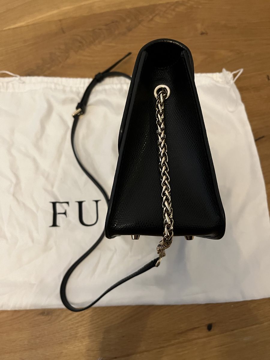 Furla Borse da donna: Furla small Metropolis black/gold – Usato da Windisch venduto da bymarikaa 4
