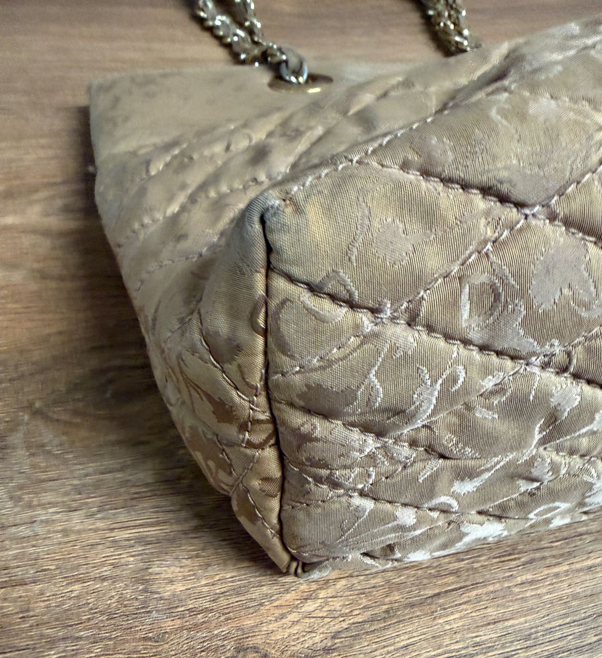 Taschen für Damen: Daphne Tasche beige mit Kette – Gebraucht aus Nussbaumen AG von olitech5415 2