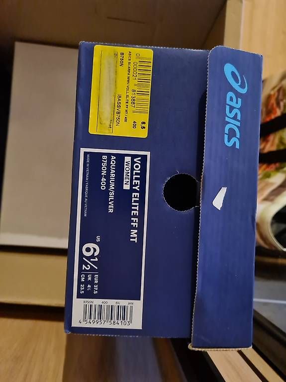 Scarpe da donna: Asics Turnschuhe  Elite Ff Mt 37.5 neu – Usato da Rupperswil venduto da Homer20 1