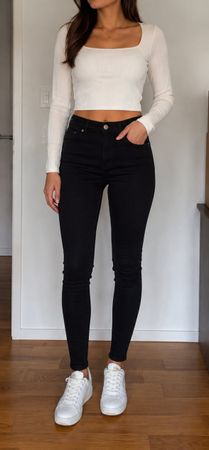 Levi's 711 Jeans