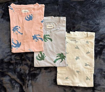 3x T-Shirts Herren Farah Vintage (L) und Dedicated (M)