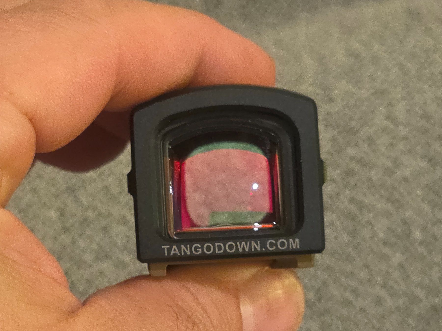 Aimpoint Tutti gli attrezzi: Aimpoint ACRO P-2 Sight mit Tango Down Lensguard – Nuovo (secondo la descrizione) da Steffisburg venduto da Davga 6
