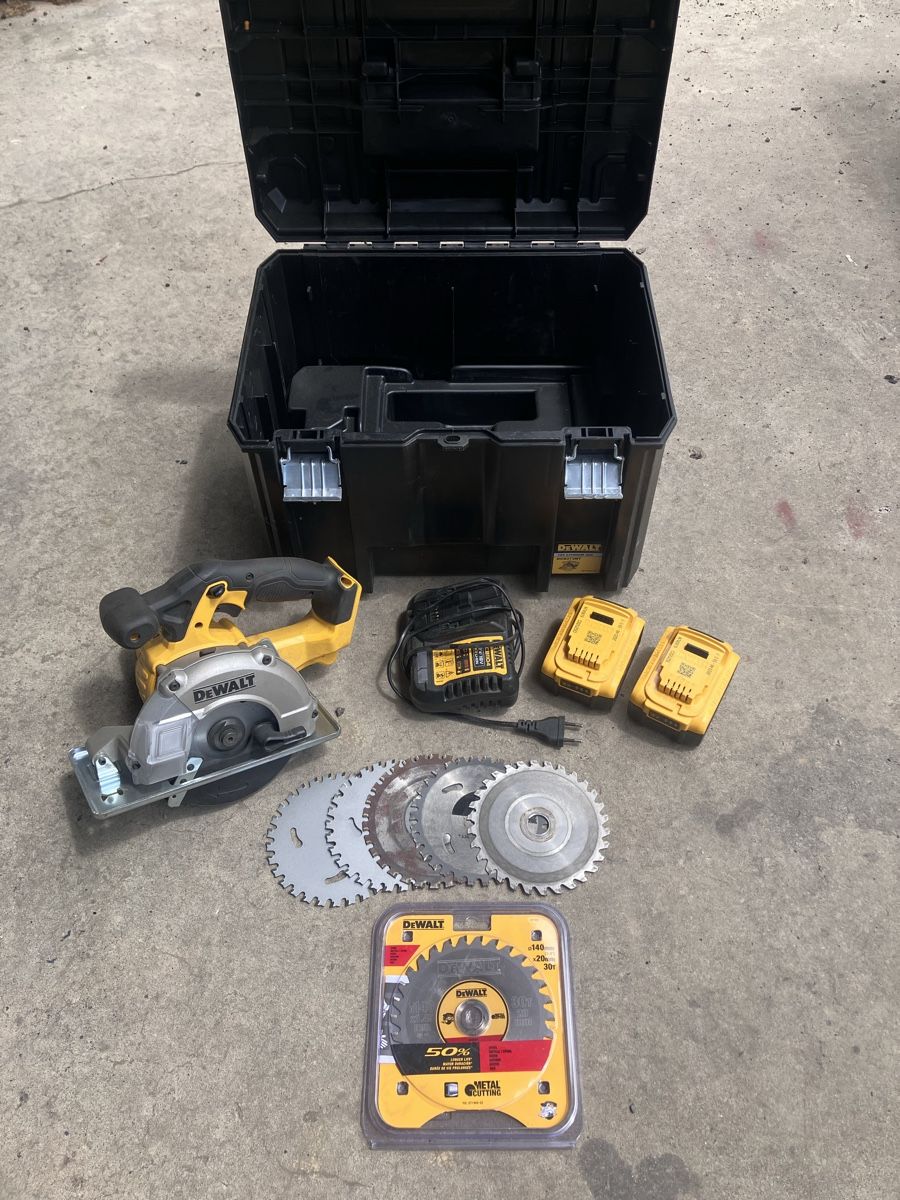 Dewalt Seghe: Metallhandkreissäge Dewalt – Usato da Flühli LU venduto da Mansiber 3