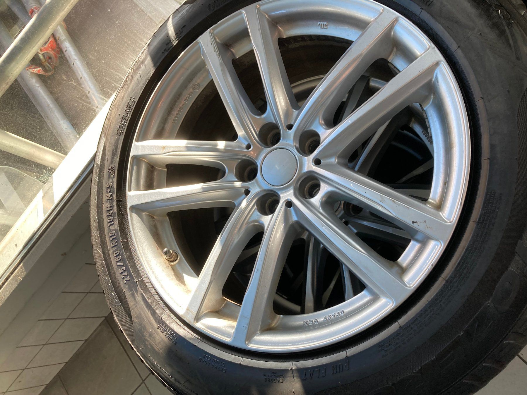 BMW Pneumatici & Ruote complete: BMW X3 Winterräder 225/60R18 – Usato da Cham venduto da WB2223 2