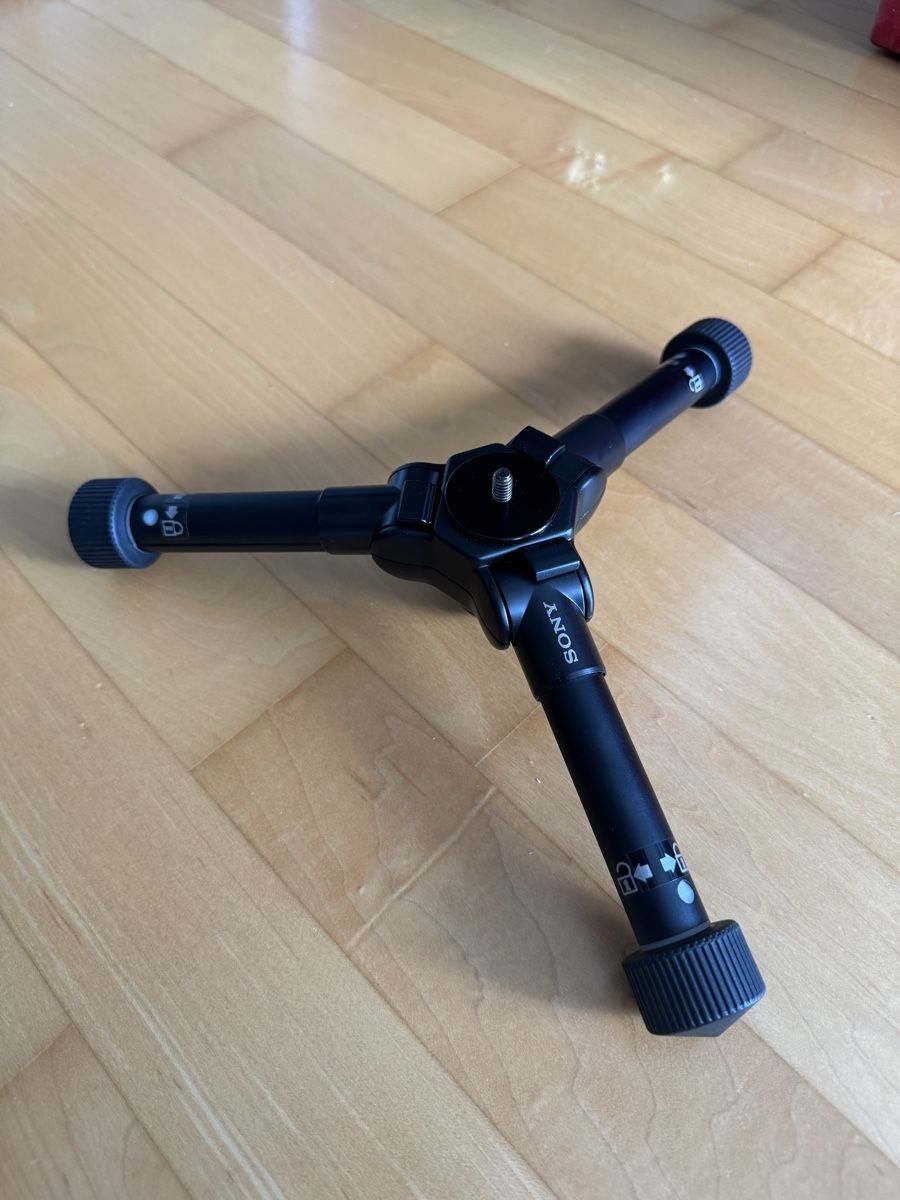Trépieds & Accessoires: Sony Tisch- / Mini-Stativ (Micro-Tripod) – D'occasion à Busswil BE par Michael_Kobe 4