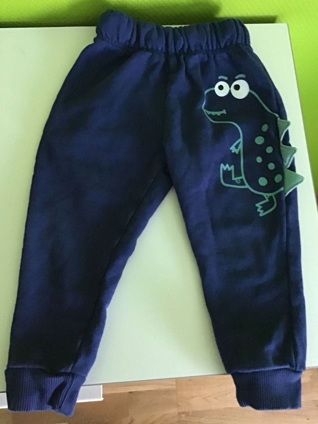Pantalons: Hose/Trainer  "Dino" Gr. 74-80 – D'occasion à Seuzach par Tureda 2