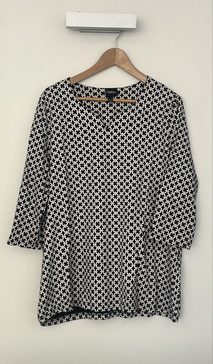 Ulla Popken Lotti di vestiti: Ulla Popken - pull/tunique et jeans – Usato da Cornol venduto da zouzoupet 1