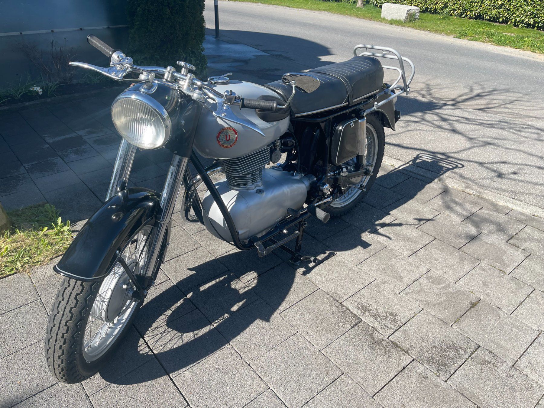 Strada: Motorrad Universal 250 Junior – Usato da Emmenbrücke venduto da Yeti59