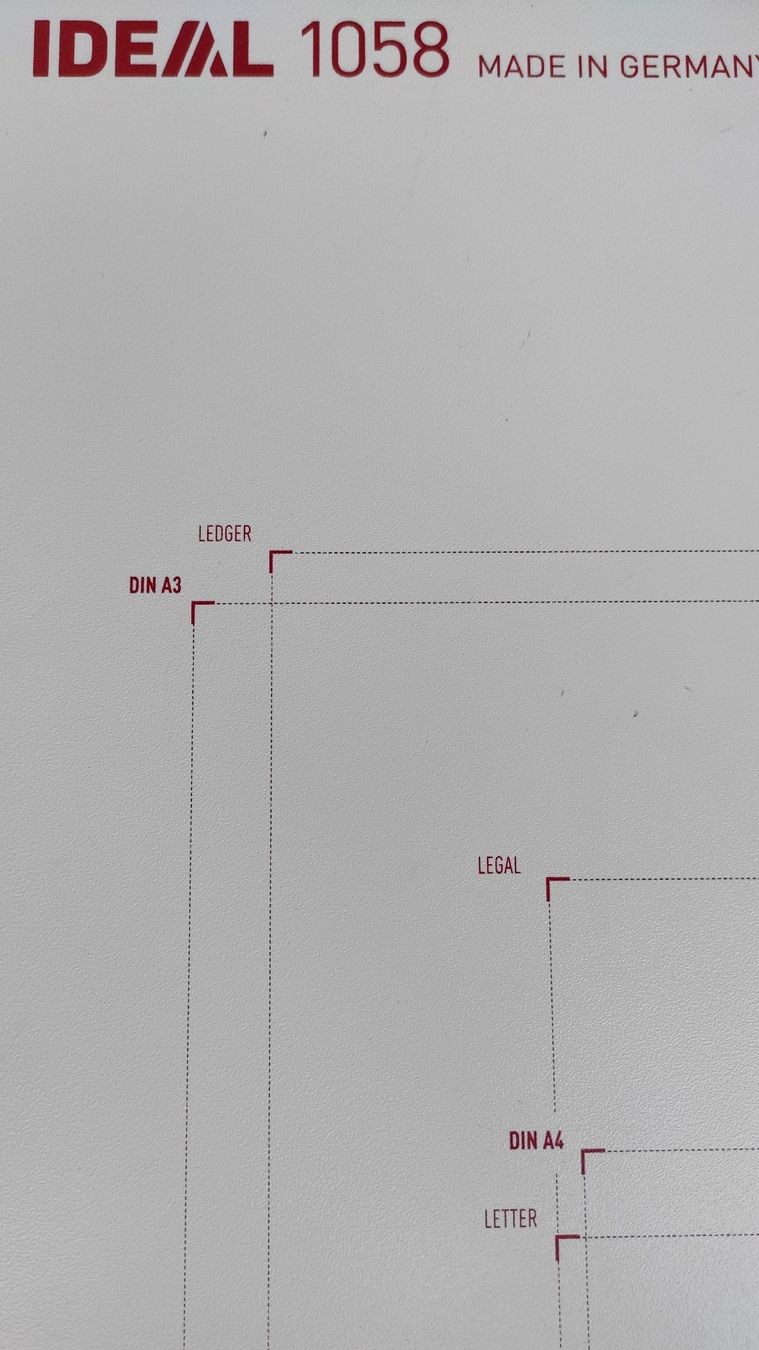 Tutti gli attrezzi: Papierscheidemaschine IDEAL 1058 – Usato da Romanshorn venduto da Mosro 2