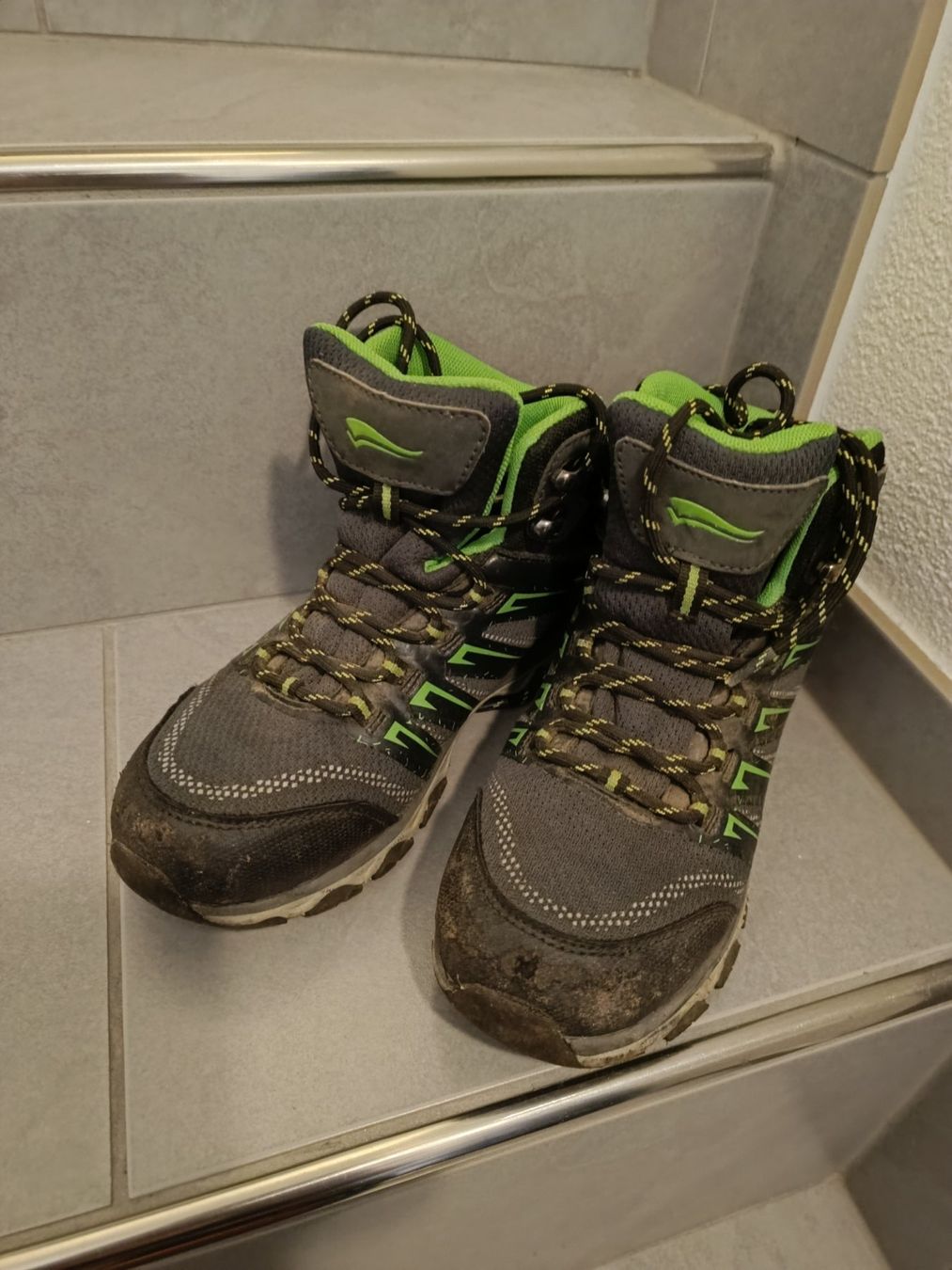 Scarpe per ragazzi: Trekkingstiefel 34 – Usato da Wohlen AG venduto da Fabe3