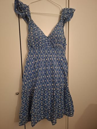 Sommerliches Kleid mit Muster, Grösse M, Top Zustand!