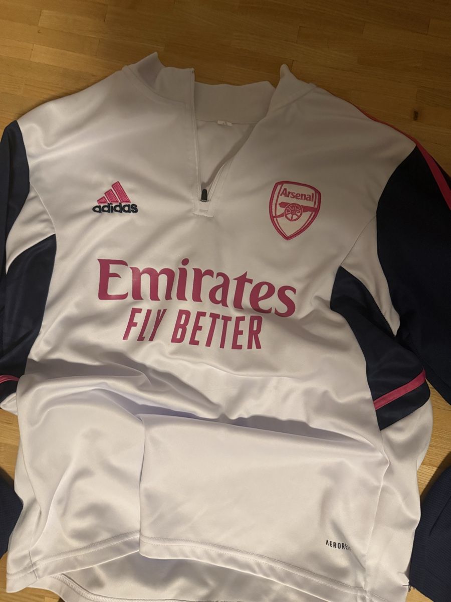 Kleiderpakete: Arsenal Trainingsanzug Grösse L – Gebraucht aus St. Gallen von LeonMatteon1879 3