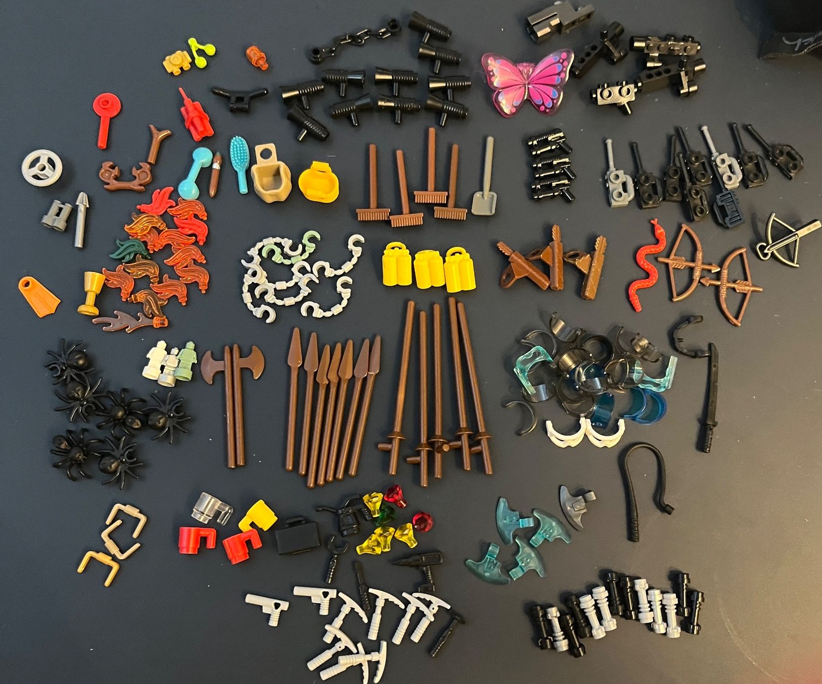 Giocattoli: Diverse Lego Minifigurenteile – Nuovo (secondo la descrizione) da Lupsingen venduto da sil_l6wg 1