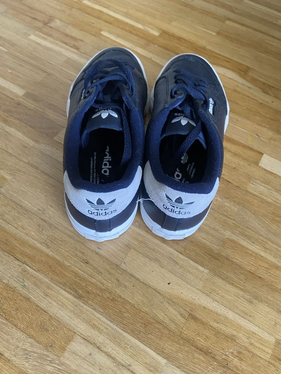 Adidas Herrenschuhe: Adidas Leder Sneakers Gr. 42 – Gebraucht aus Zürich von pluto124 1