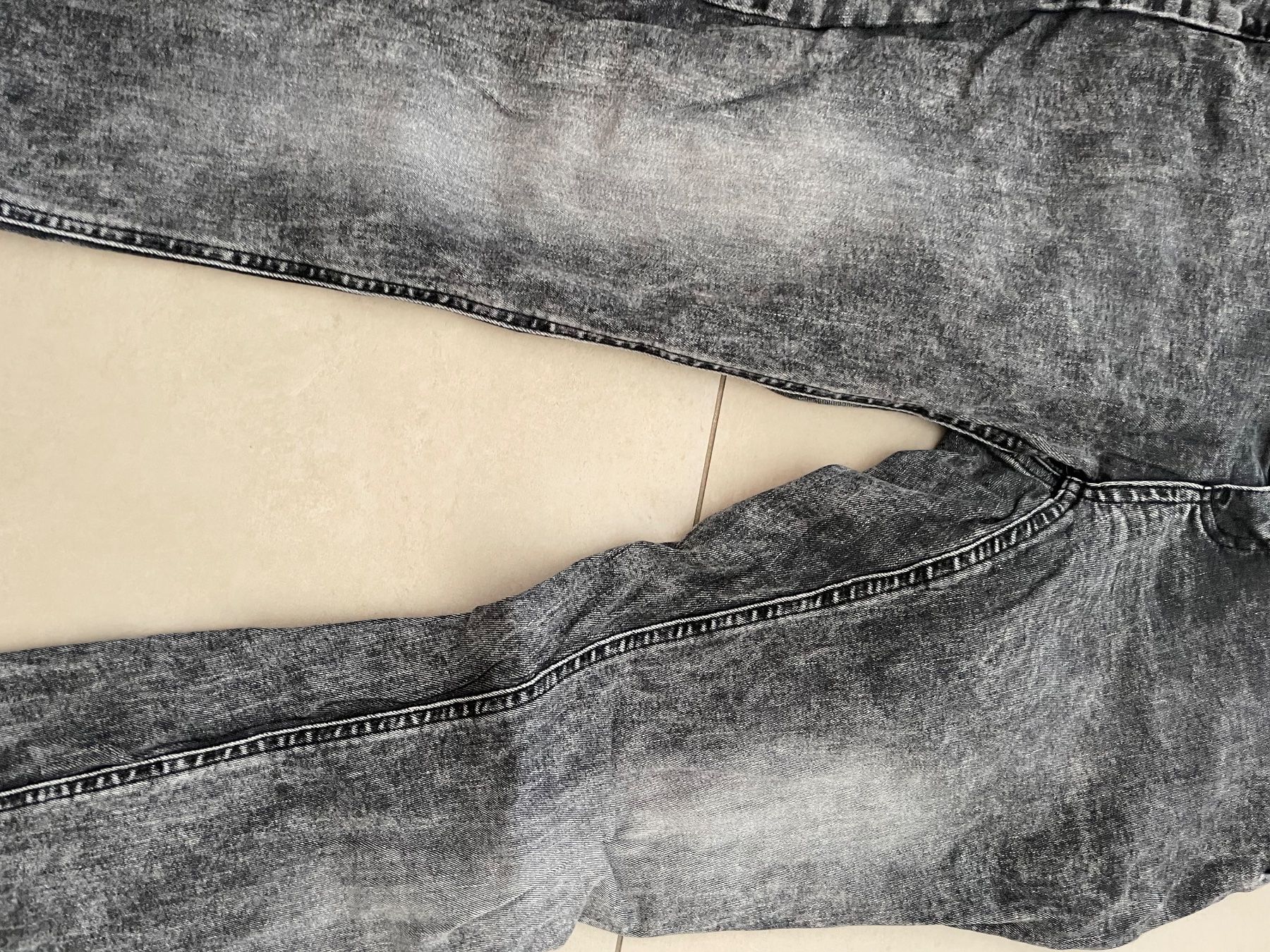 Mamalicious Jeans: Umstandsjeans Grauschwarz Gr. 31/32 mamalicious – Gebraucht aus Bülach von bjoernbenny 8