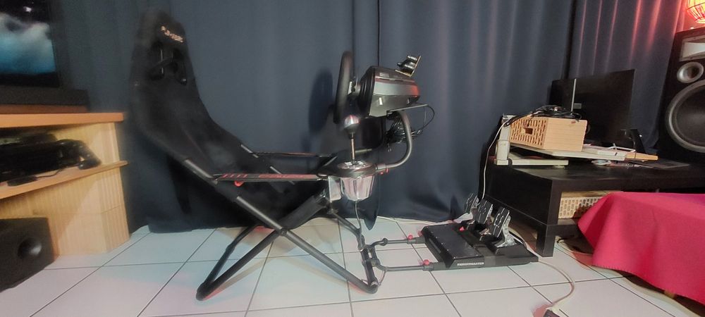 Setup Simracing Thrustmaster complet - prêt à l'emploi. (D'occasion) à ...