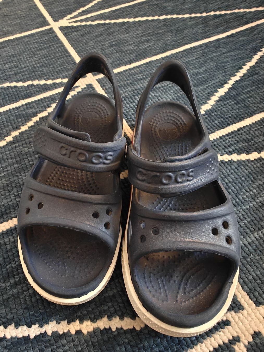 Crocs Schuhe für Jungen: Crocs, taille 27-28 – Gebraucht aus Biel/Bienne von Jozijoza