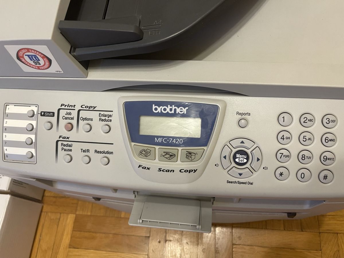 Brother Drucker: Brother Multifunktionsdrucker inkl. 3x Tonerkassetten – Gebraucht aus Zürich von hus_qz9f 7