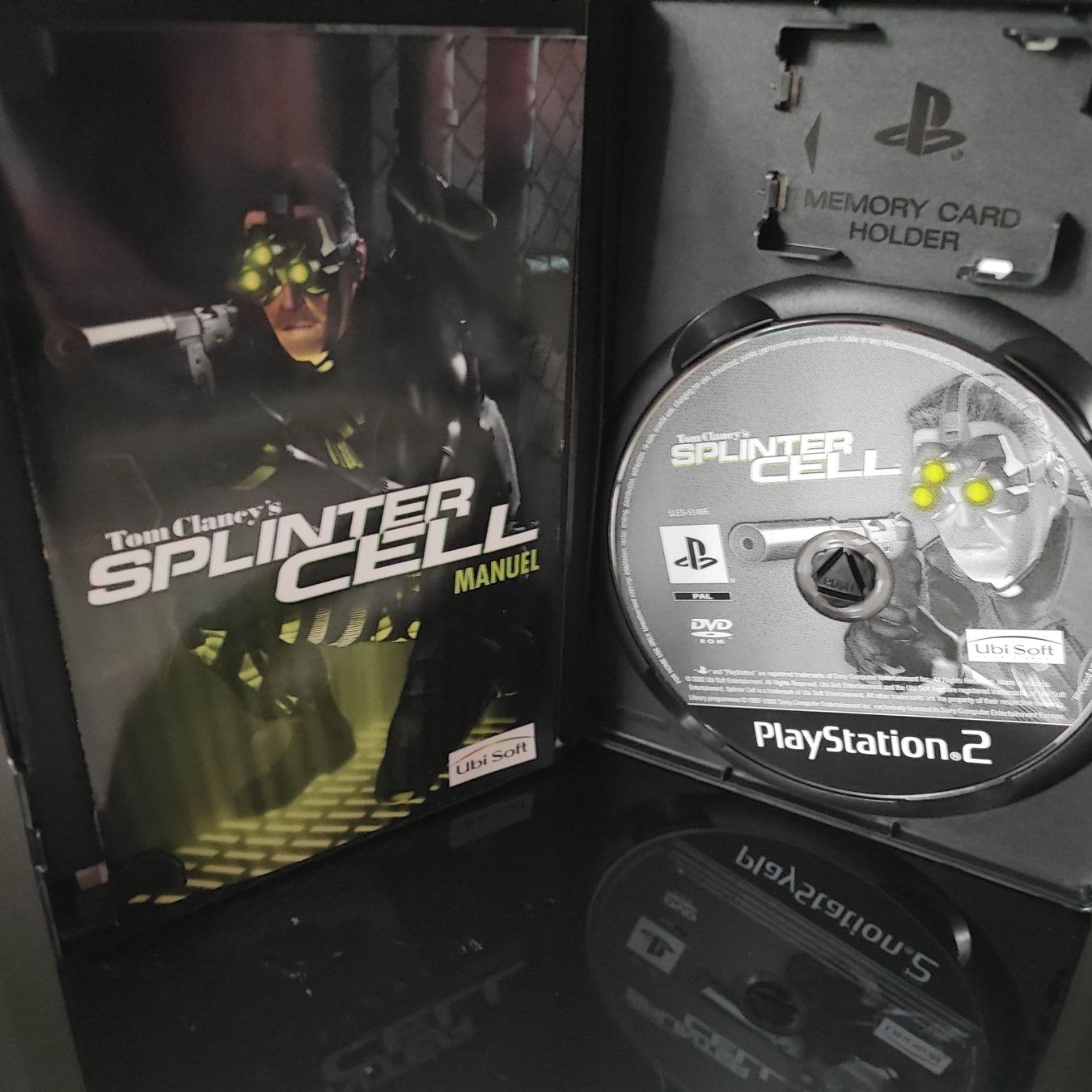 Sony Giochi: Playstation 2 - Tom Clancy's Splinter Cell - Top Spiel! PS2 – Usato da Dübendorf venduto da kb86_MOVIE 2