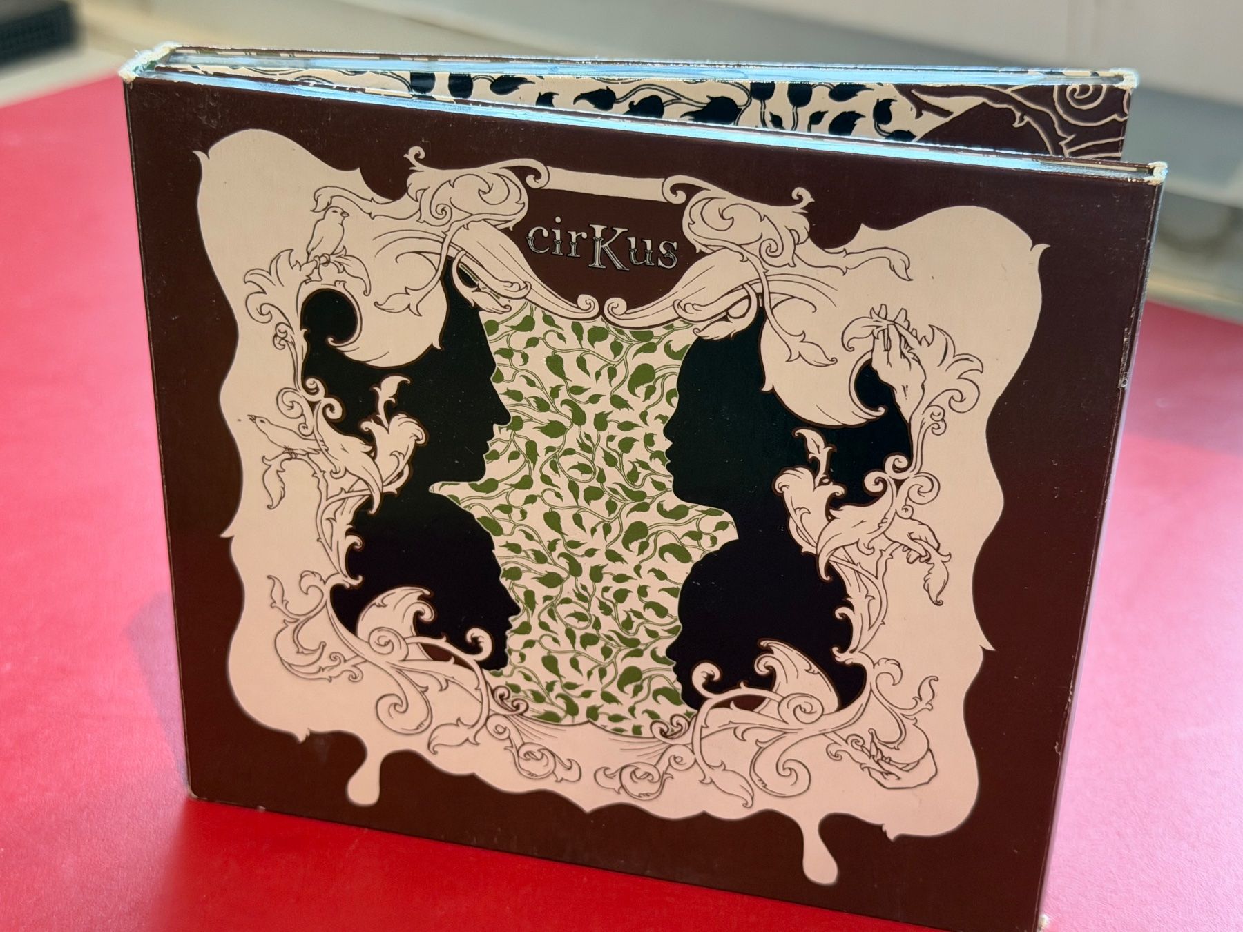 CD: cirKus - Laylow - KA02C – Nuovo (secondo la descrizione) da Küsnacht ZH venduto da Jazztilldawn