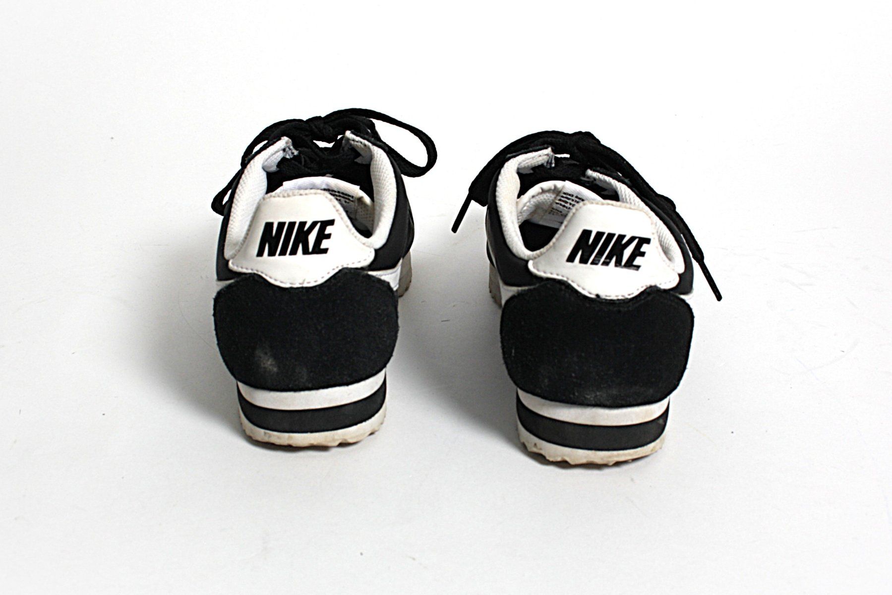 Nike Chaussures hommes: NIKE Sneaker schwarz – D'occasion à Zollikofen par Restwert_Zollikofen 1
