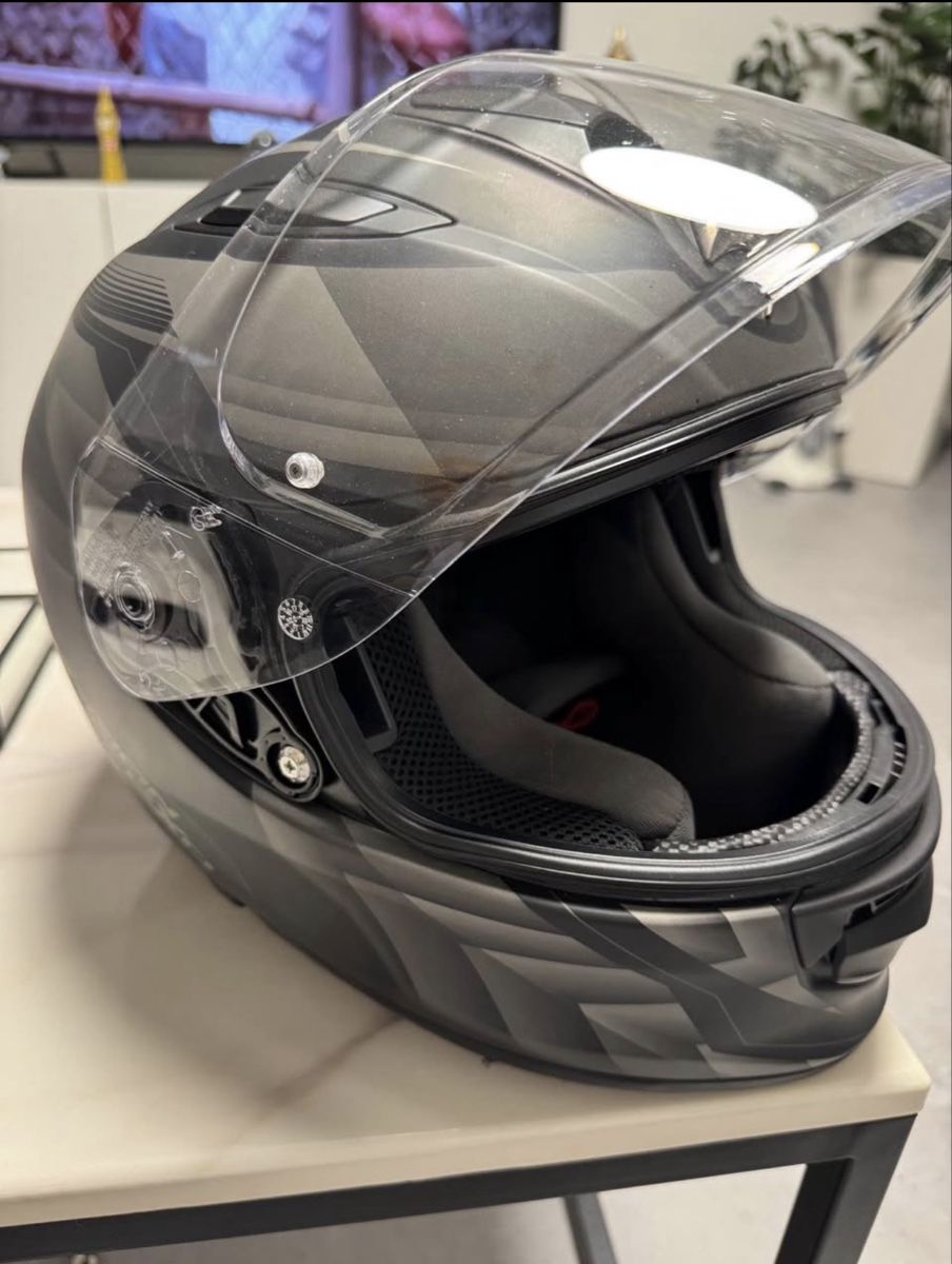 Caschi & visiere: Motorrad Helm  – Nuovo (secondo la descrizione) da Zürich venduto da Alessandro.98 1