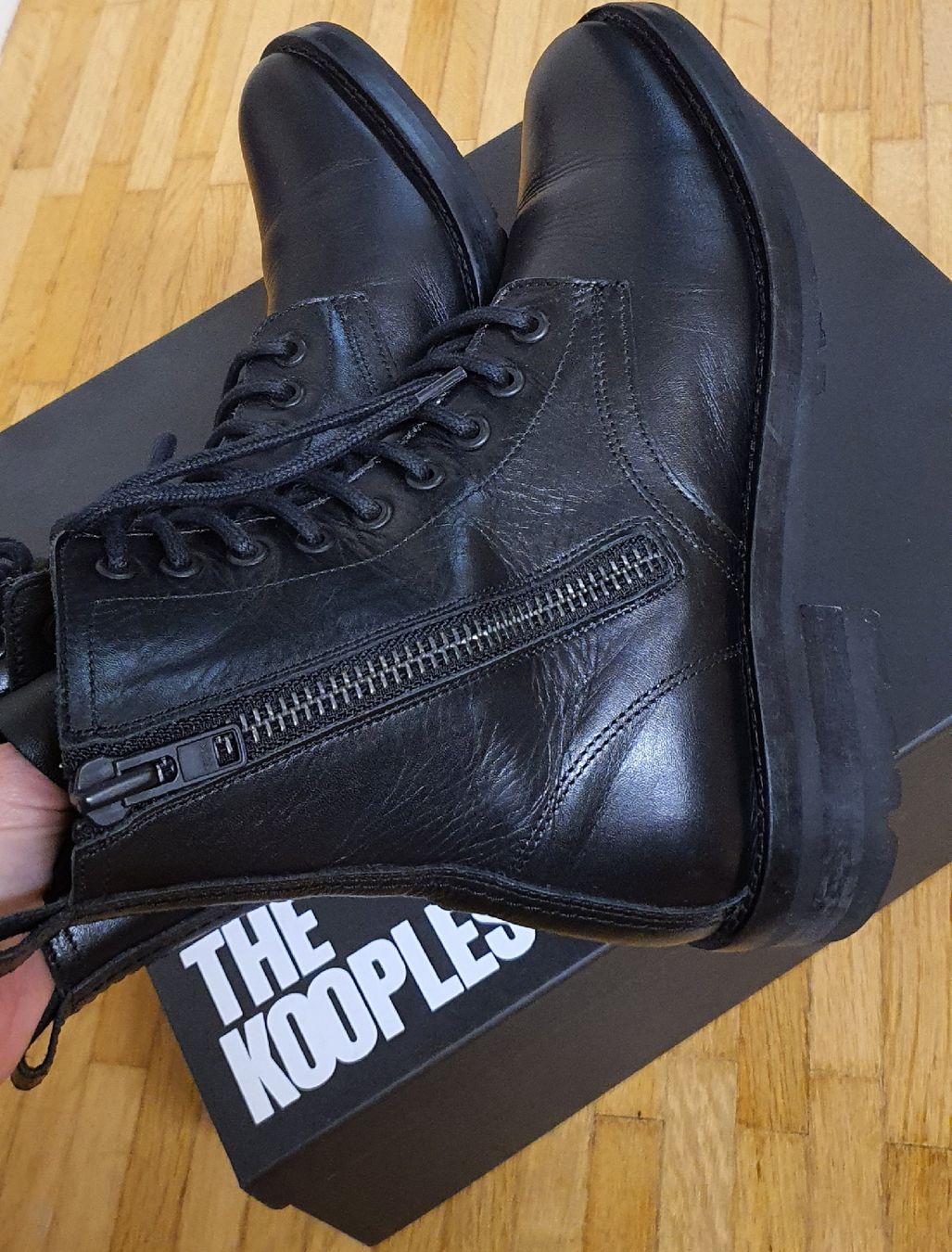 Kooples Damenschuhe: The Kooples Schnürstiefelette schwarz – Gebraucht aus Basel von Kristal4