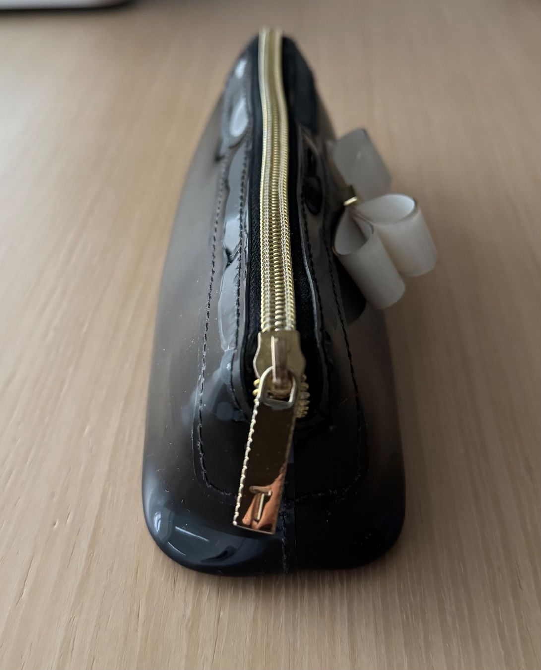 Altro in Scrittura & Disegno: Ted Baker Etui mit Schlaufe – Usato da Landschlacht venduto da XXVII_XI 3
