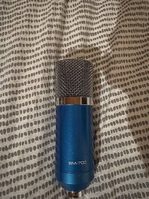 Microfoni: Kondensator Mikrofon BM-700 Studio Mic – Usato da Oberägeri venduto da Tizwei