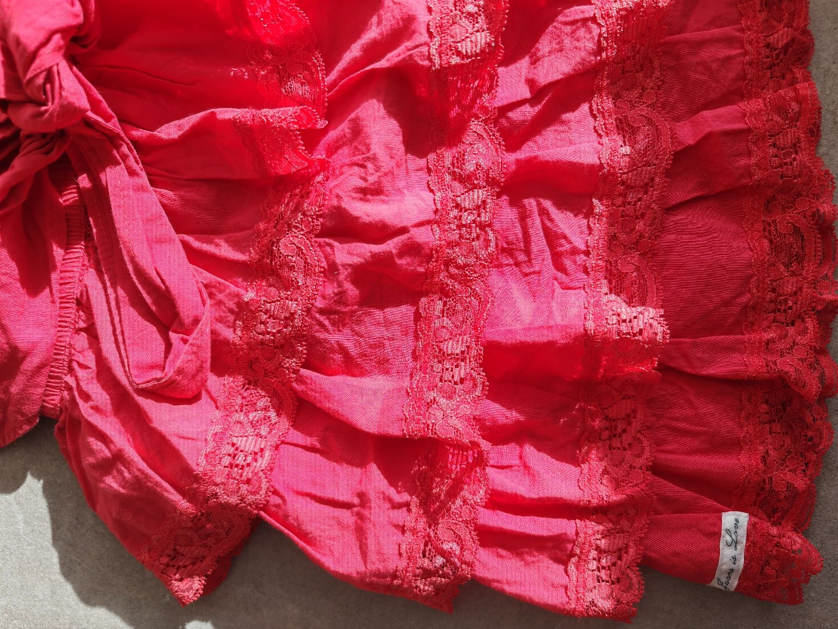 Röcke: Jupe rouge dentelle volantée - taille S – Gebraucht aus Longirod von ali_nsd5 1