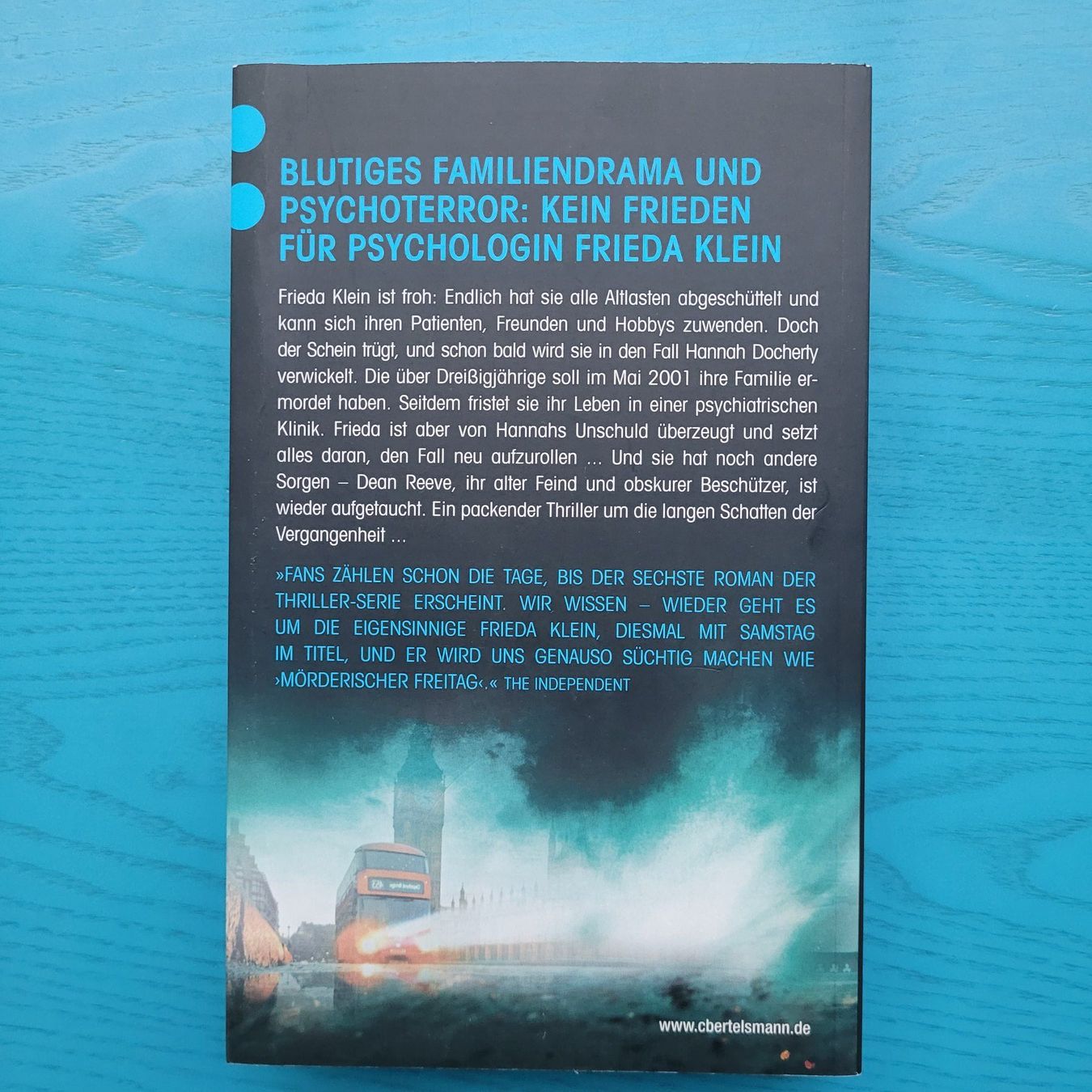 Libri: Nicci French- Böser Samstag – Usato da SCHÜBELBACH venduto da CoKaHa 1