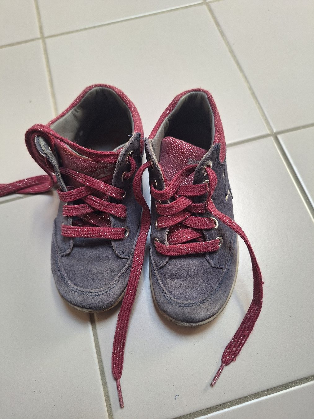 Superfit Chaussures garçon: Sneaker Superfit Grösse 25 – D'occasion à Sissach par Nothing123 1