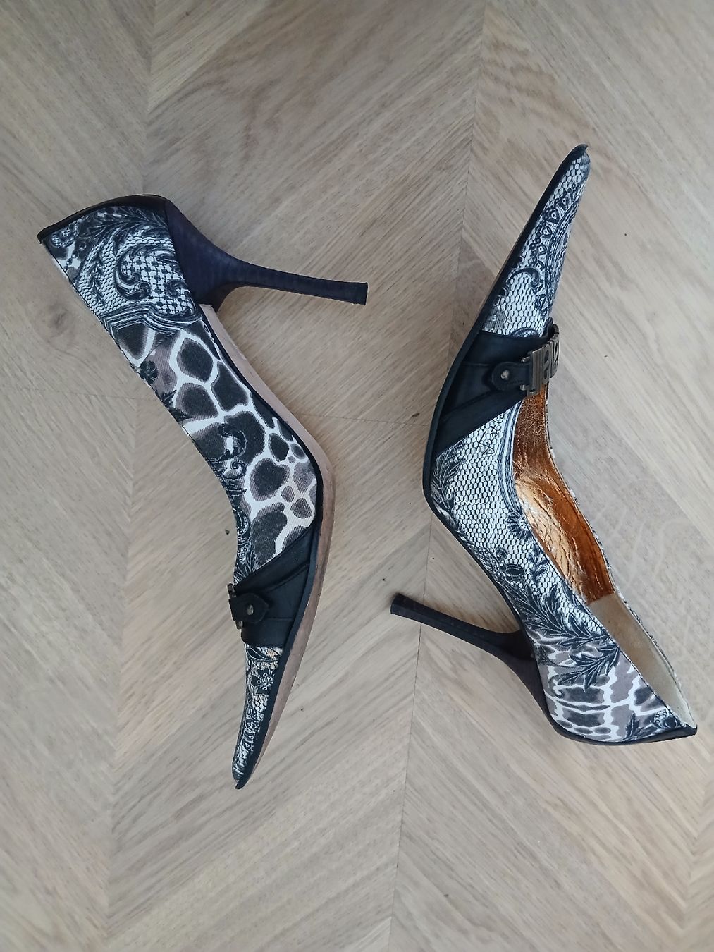 Roberto Cavalli Scarpe da donna: Just Cavalli High Heels Size 40 Leather Textil – Nuovo (secondo la descrizione) da Wil SG venduto da tre_g2l7 2