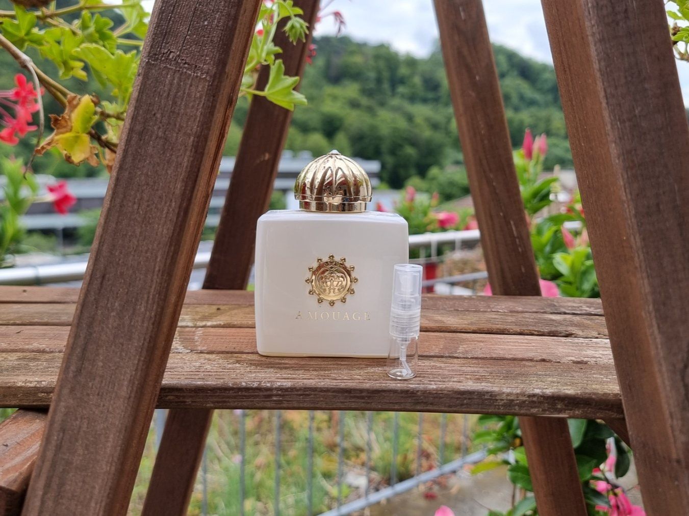 Amouage Profumi & Eau de Toilette: Amouage - Honour - 2ml – Nuovo (secondo la descrizione) da Winterthur venduto da FragranceLUXE