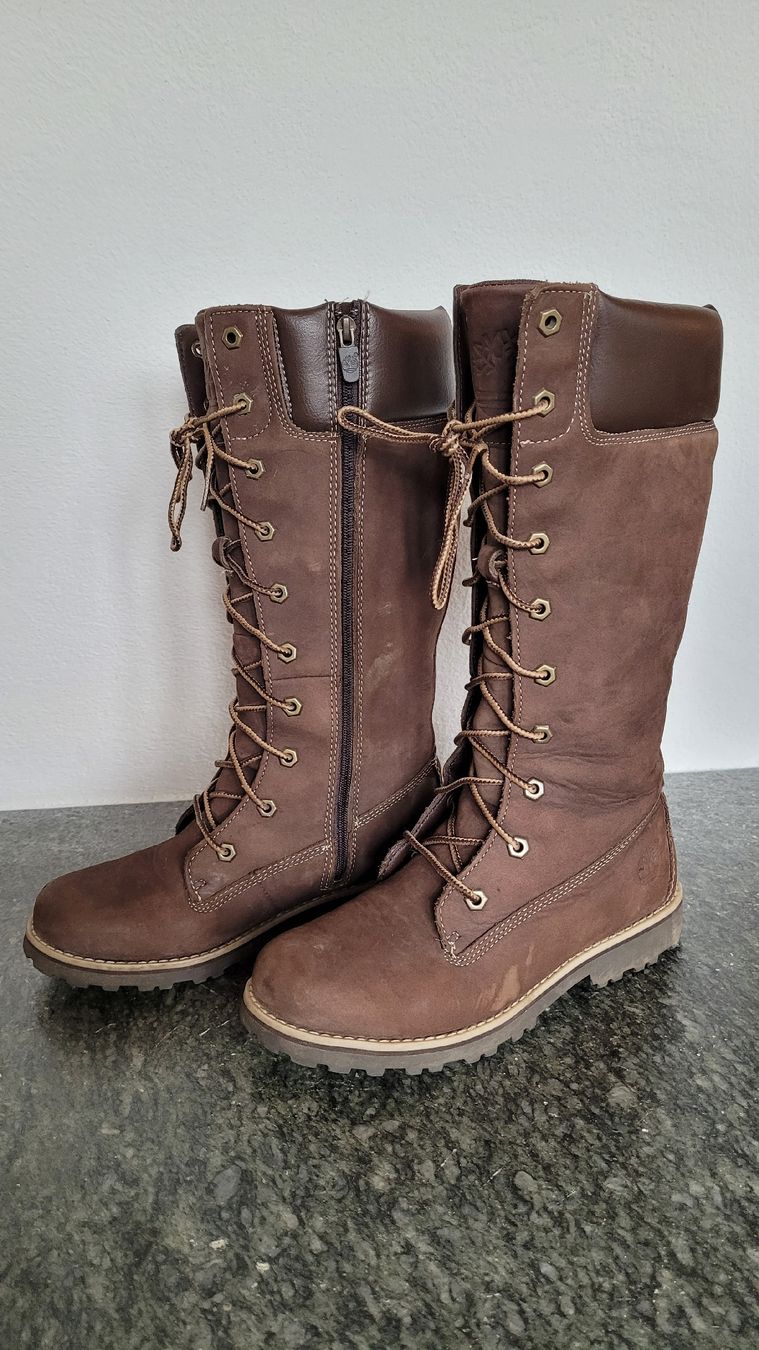 Timberland Damenschuhe: Winterstiefel Timberland Gr. 36 – Gebraucht aus Hofstetten BE von De2812 2